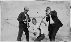 Danny Barker (banjo) with Lee Collins (right) and Arthur Derbigny (left). Courtesy of Hogan Jazz Archive, Tulane University.