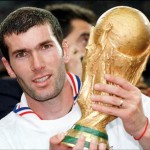 SOCCER - ZIDANE WITH CUP