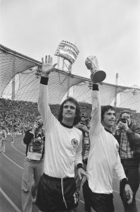 Gerd Müller, nachdem Westdeutschland die WM gewonnen hat, 1974