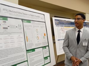 Darien Birks presenting a poster at NIDDK R25 Symposium