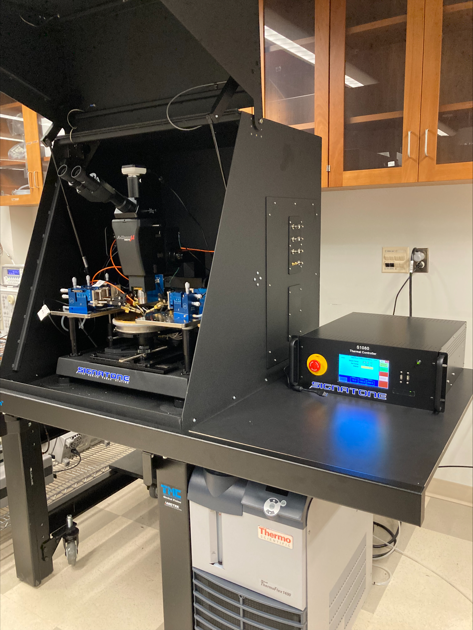 Signatone high power probe station